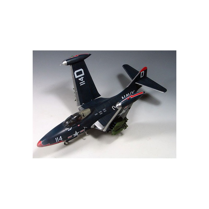 F9F-3 Panther plastic plane model | Scientific-MHD F9F-3 Panther plastic plane model | Scientific-MHD