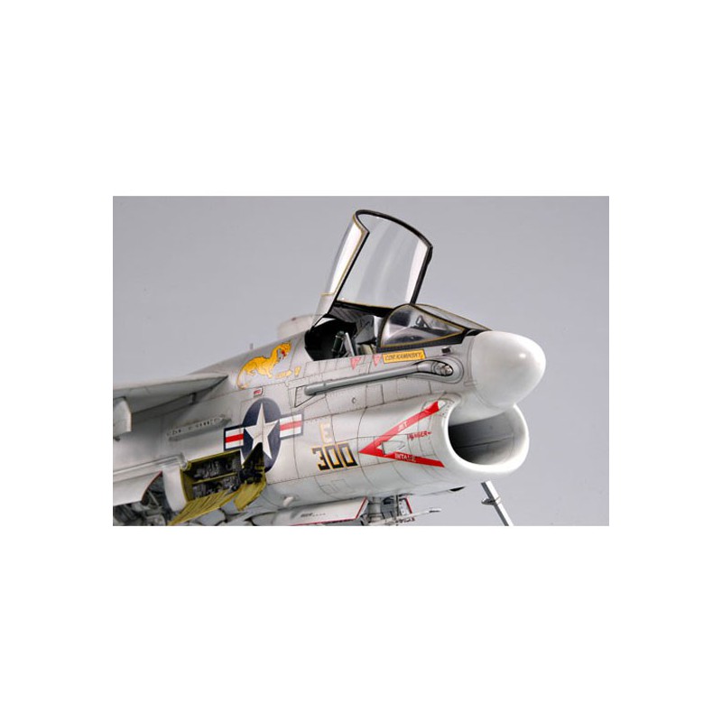 USS a-7e Corsair II plastic plane model | Scientific-MHD USS a-7e Corsair II plastic plane model | Scientific-MHD