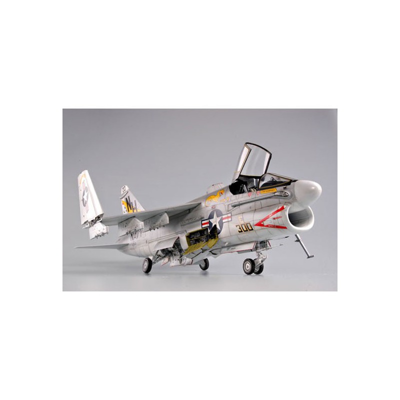 USS a-7e Corsair II plastic plane model | Scientific-MHD USS a-7e Corsair II plastic plane model | Scientific-MHD