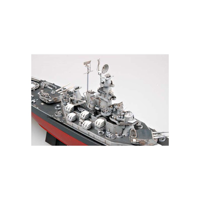 USS Massachusetts BB-59 plastic boat model | Scientific-MHD