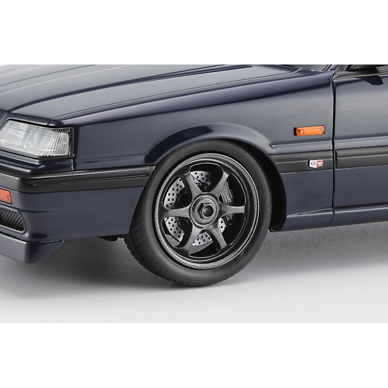Maquette de voiture en plastique Nissan Skyline GTS-R (R31) « Custom version » 1:24 | Scientific-MHD