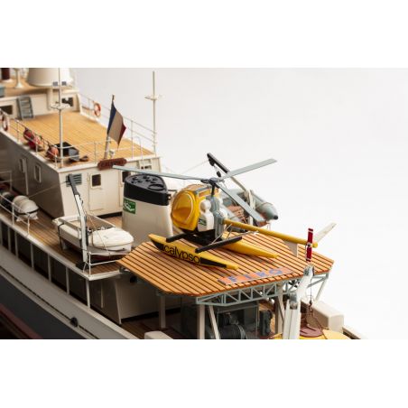 Calypso RC 1/45 2018 radio -controlled electric boat | Scientific-MHD Calypso RC 1/45 2018 radio -controlled electric boat | Scientific-MHD