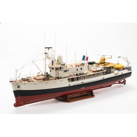 Calypso RC 1/45 2018 radio -controlled electric boat | Scientific-MHD Calypso RC 1/45 2018 radio -controlled electric boat | Scientific-MHD