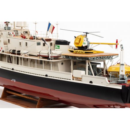 Calypso RC 1/45 2018 radio -controlled electric boat | Scientific-MHD Calypso RC 1/45 2018 radio -controlled electric boat | Scientific-MHD
