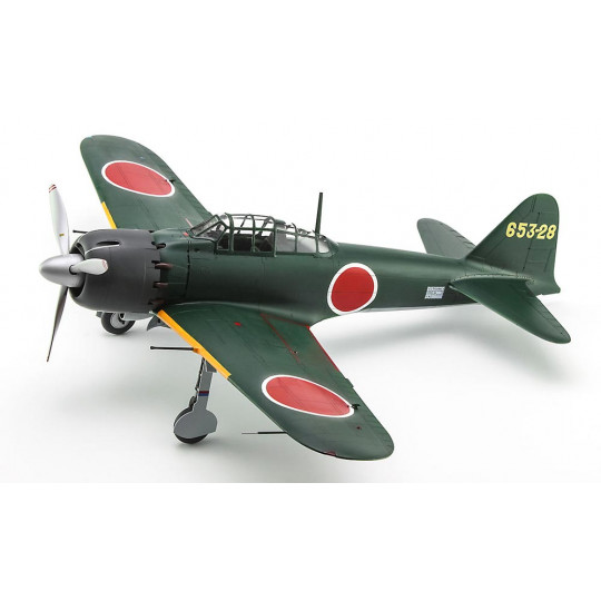 Plastic model aircraft MITSUBISHI A6M5b ZERO FIGHTER TYPE 52 B "653rd Air Corps " 1:32 Plastic model aircraft...