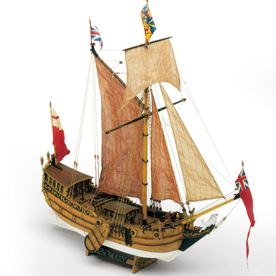 Static boat yacht mary