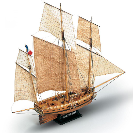 Static boat the runner