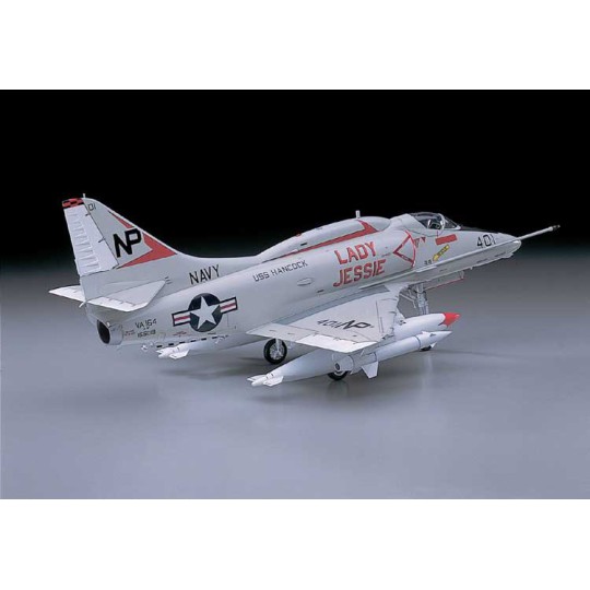 A-4E Skyhawk plastic plane model (ST13) 1/32 | Scientific-MHD