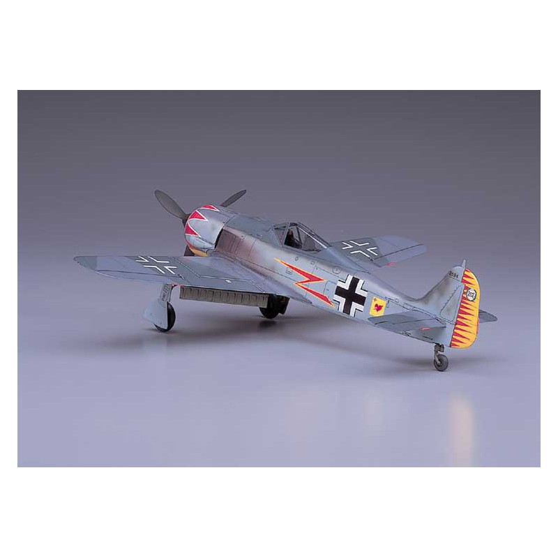 Plastic plane model FW 190A-5 1/32 | Scientific-MHD