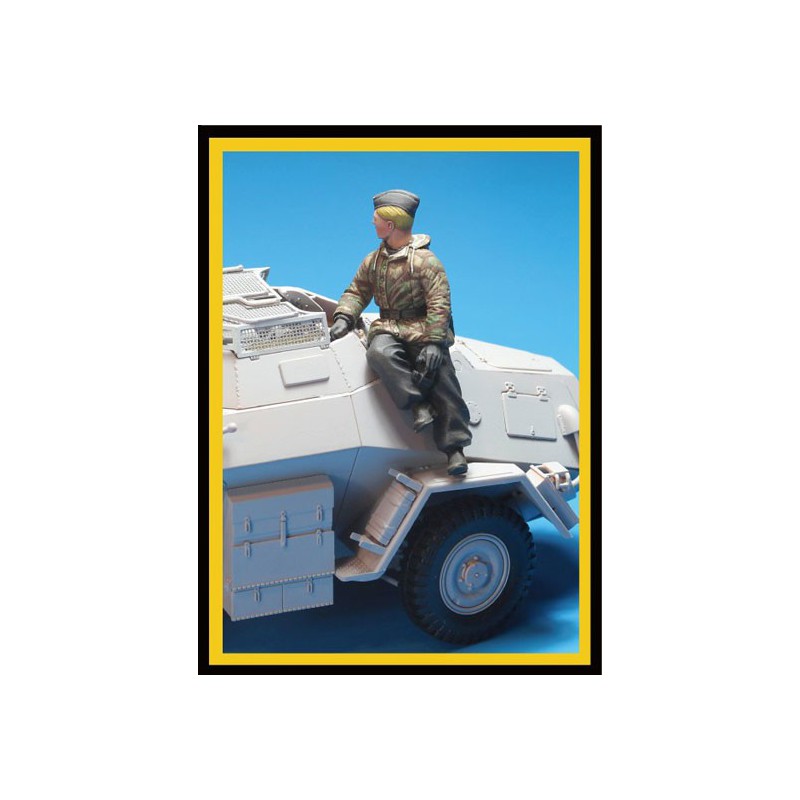 Plastic tank model Winter recognition 43/44 1/35 | Scientific-MHD