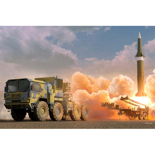 Plastic Model Truck M1001...