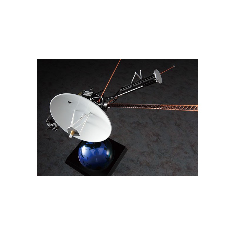Science fiction model in plastic Space Probe Voyager 1/48 | Scientific-MHD