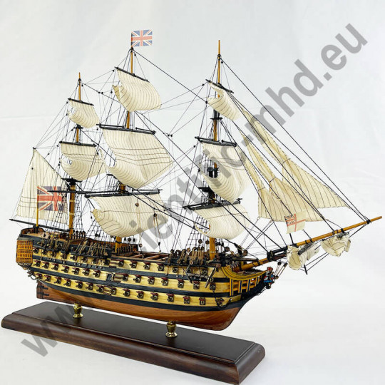 Static Boat HMS VICTORY...
