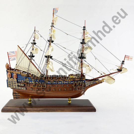 Sovereigine of the seas...