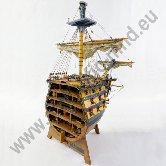 Static boat bowl of Victory...