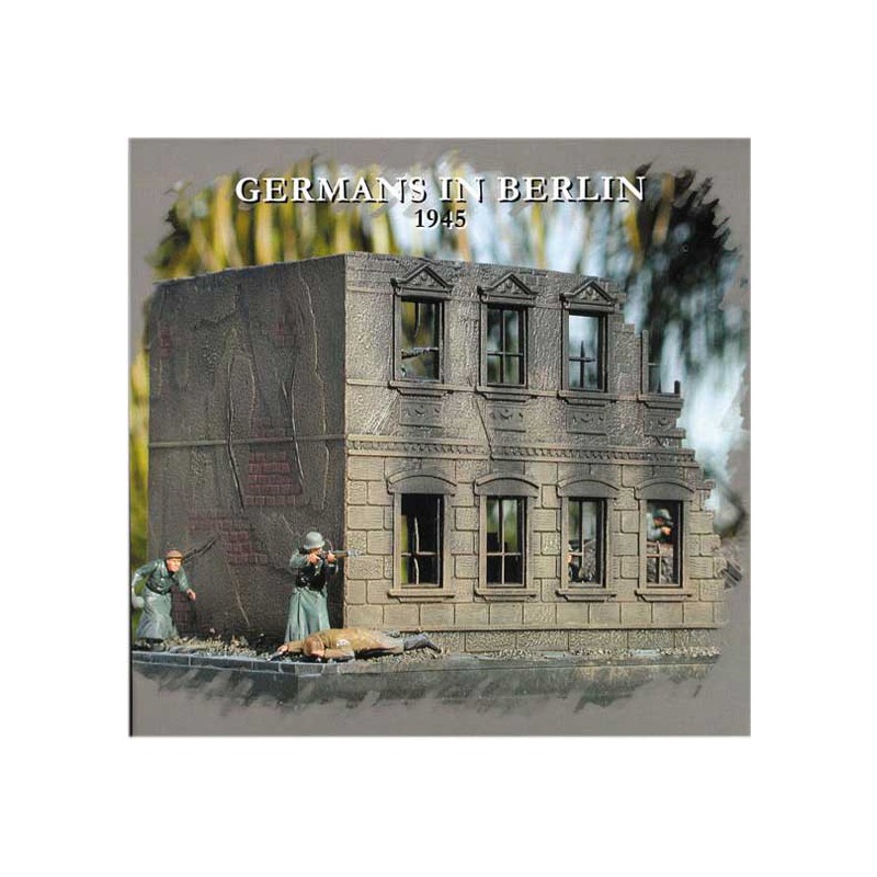 German figurine in Berlin 1945 1/72 | Scientific-MHD