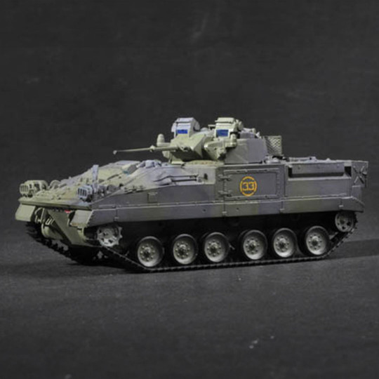Plastic model tank British Warrior Tracked Mechanized Combat Vehicle 1:72 Plastic model tank British...