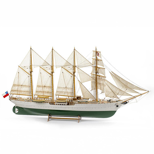 Static boat Esmeralda 1:100 Static boat Esmeralda 1:100