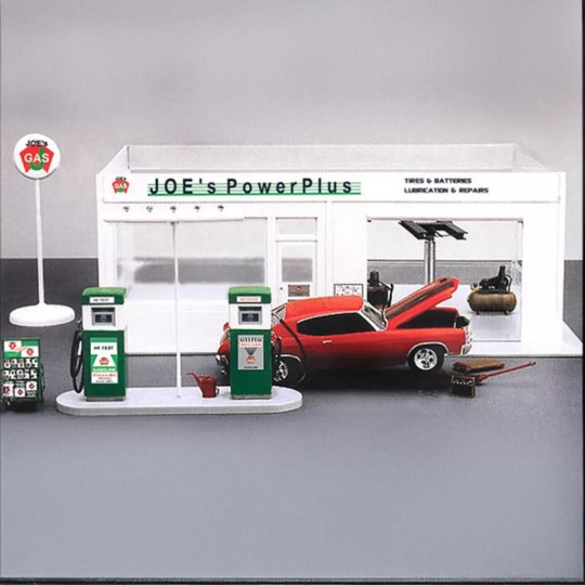 Diorama model gas station...