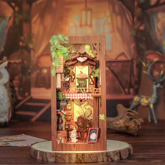 Puzzle 3D Book Nook Squirrel Collector Puzzle 3D Book Nook...