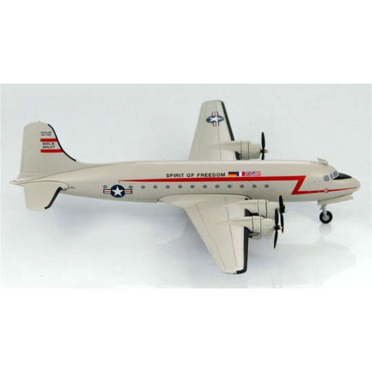 Miniature of a plane Die Cast at 1/200 C-54 Skymaster 1/200 Miniature of a plane Die Cast at 1/200 C-54 Skymaster 1/200 | Scientific-MHD