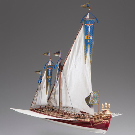 La Reale static boat