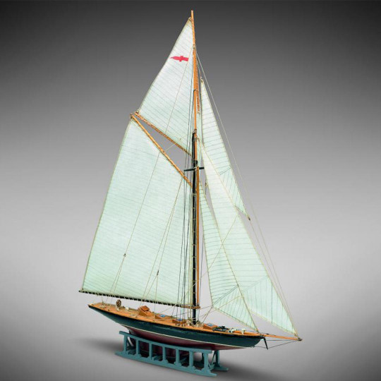 Static Boat Britannia