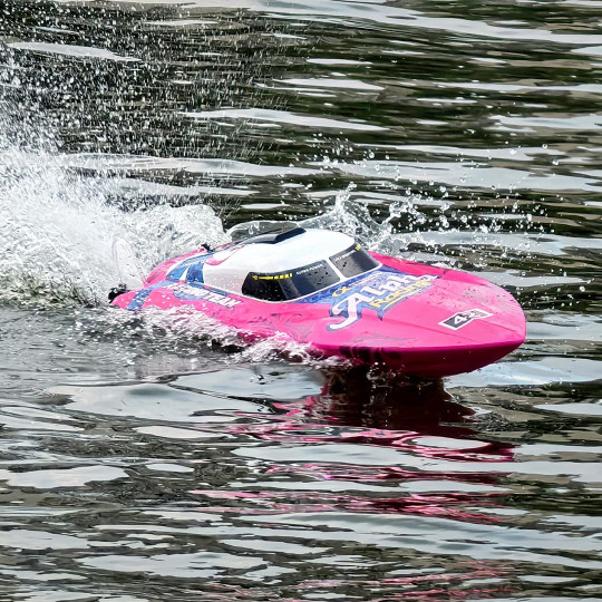 RC Electric Boat Alpha...