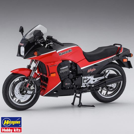 Model Kawasaki GPZ900R...