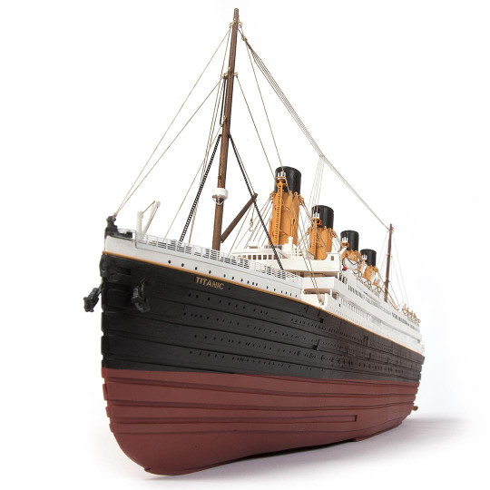 Model Titanic 1-300 scale...
