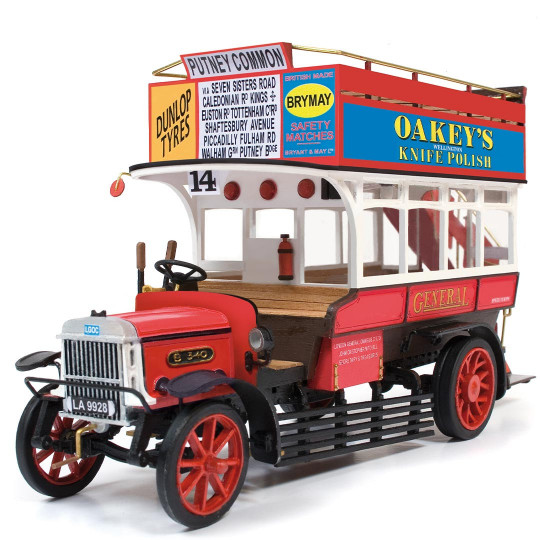Model English double-decker...