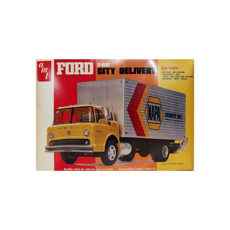 Ford City C-600 1/25 plastic truck model | Scientific-MHD