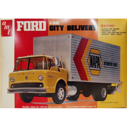 Ford City C-600 1/25 plastic truck model Ford City C-600 1/25 plastic truck model | Scientific-MHD