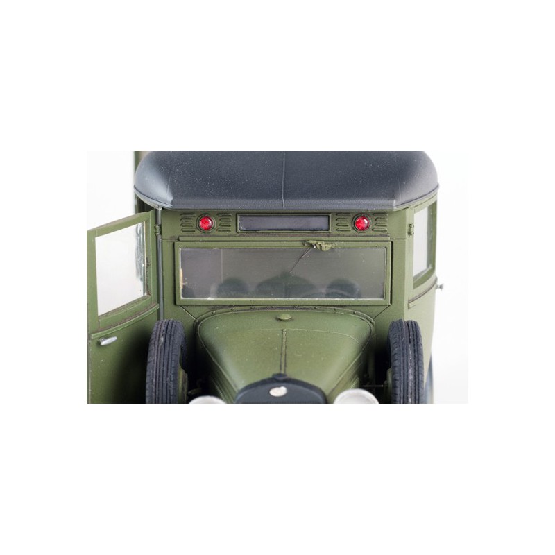 Gas plastic truck model 05 194 1/35 ambulance | Scientific-MHD