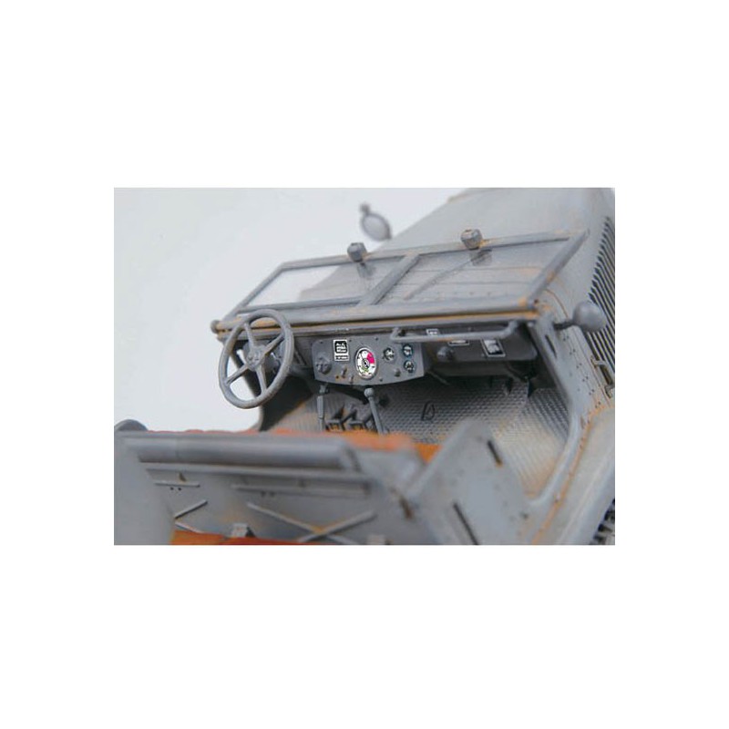 Plastic tank model 2cm Flakvierling 38 | Scientific-MHD